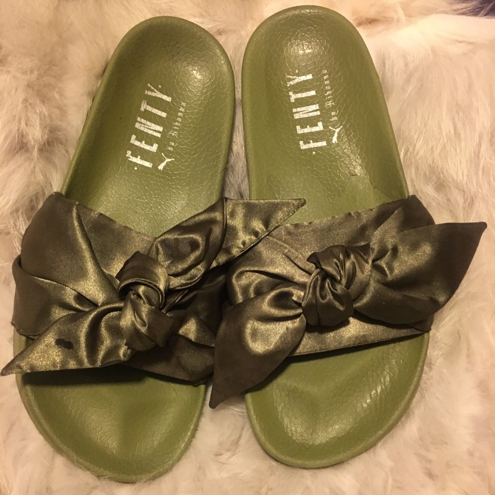 Rihanna Fenty slides